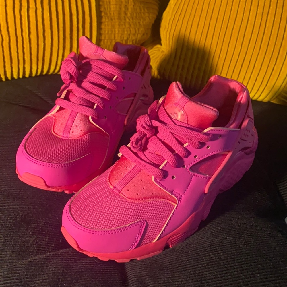 New Nike Huarache Hot Pink Laser Fuchsia (654275-607) SZ US 5.5Y - WMNS 7